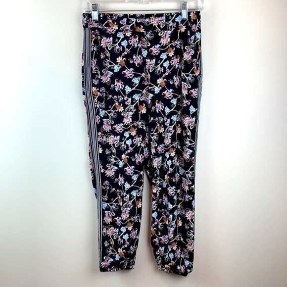 White House Black Market Floral Joggers - Picture 5 of 8